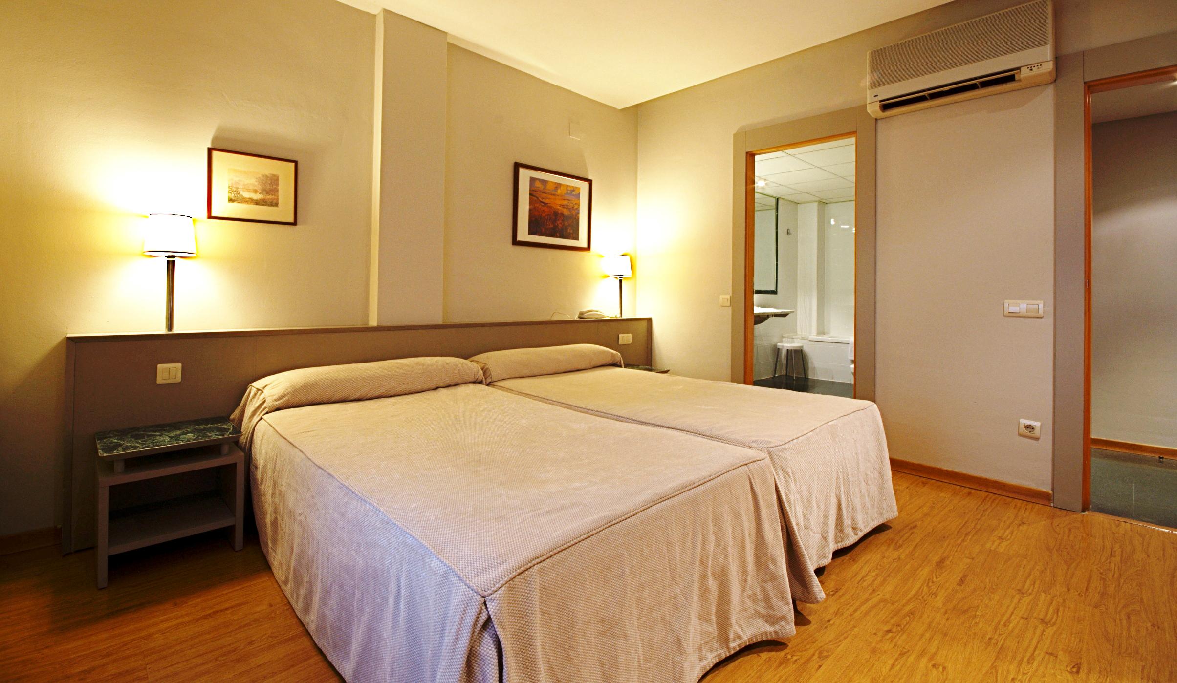 Nuevo Zenit Calahorra Hotel Екстериор снимка