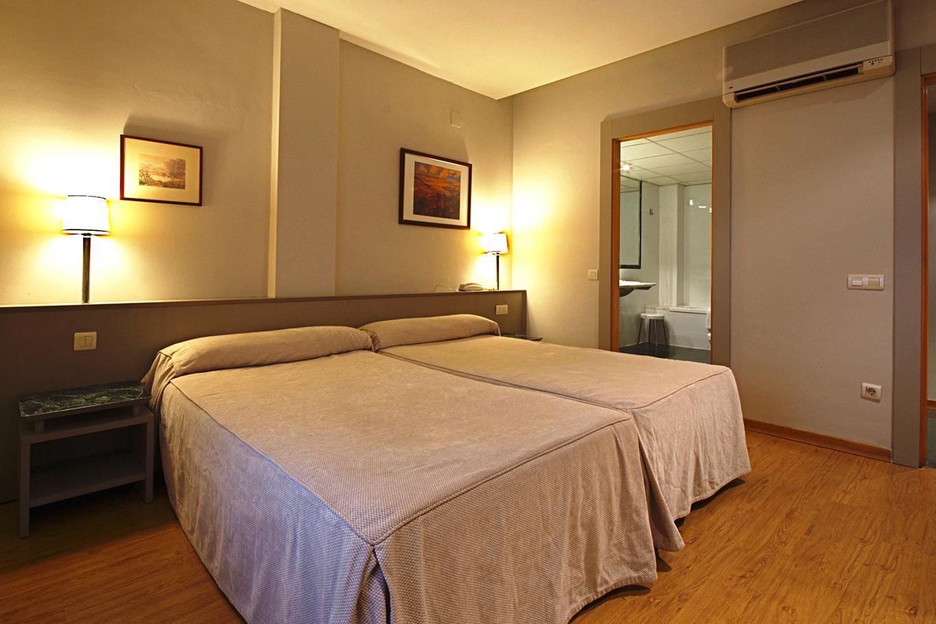 Nuevo Zenit Calahorra Hotel Екстериор снимка