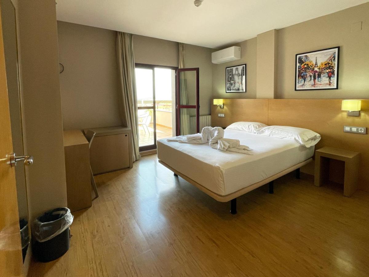 Nuevo Zenit Calahorra Hotel Екстериор снимка