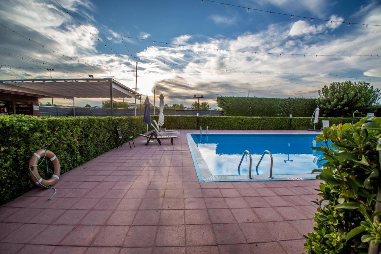 Nuevo Zenit Calahorra Hotel Екстериор снимка