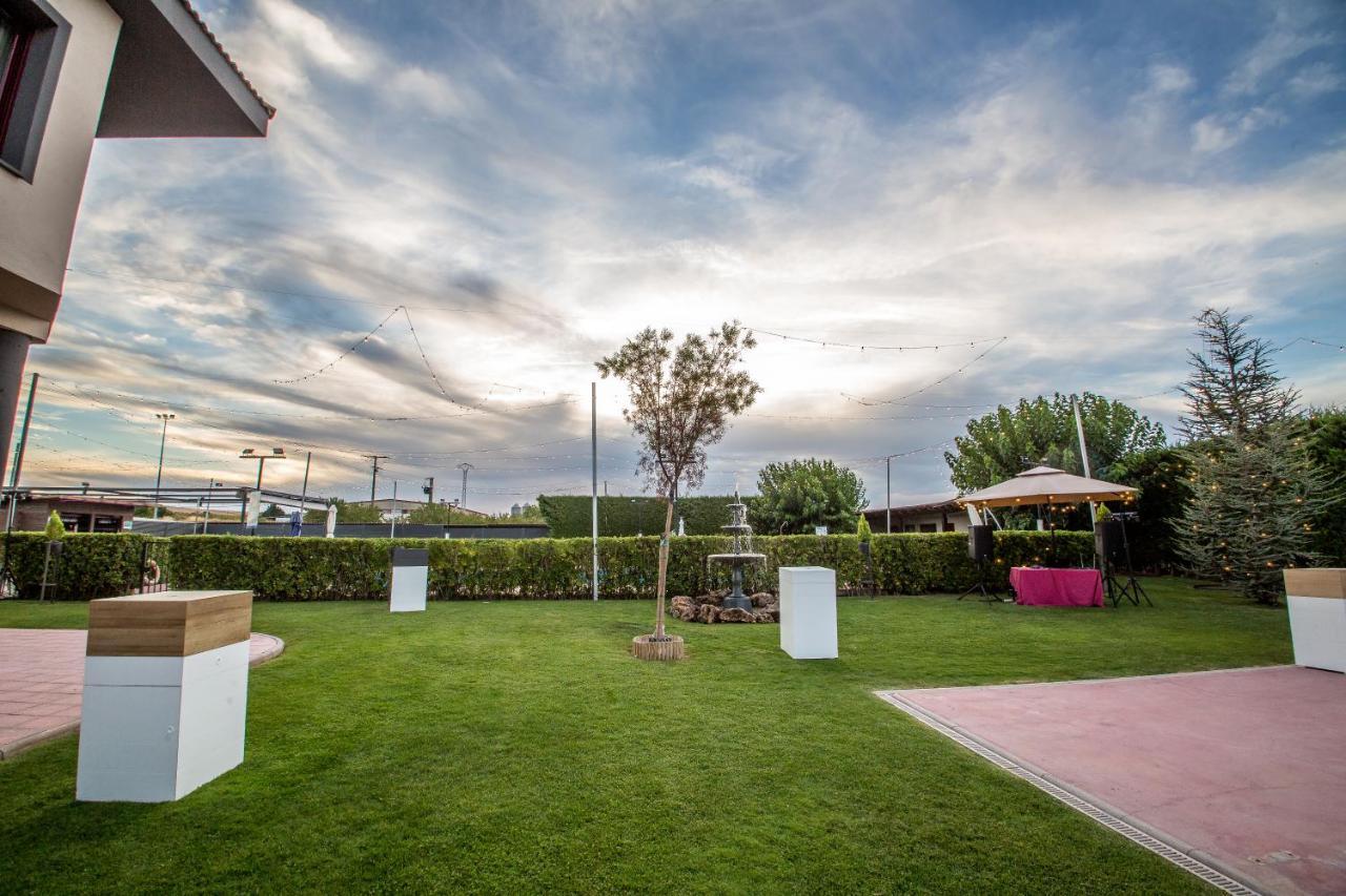 Nuevo Zenit Calahorra Hotel Екстериор снимка